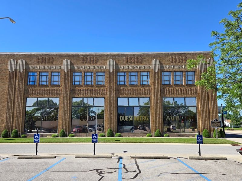 The Art Deco Building That Steals the Show The Art Deco Building That Steals the Show