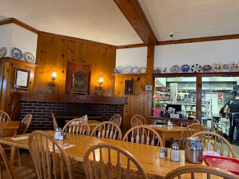 The Atmosphere Inside: Old-School Charm With Real Character The Atmosphere Inside: Old-School Charm With Real Character