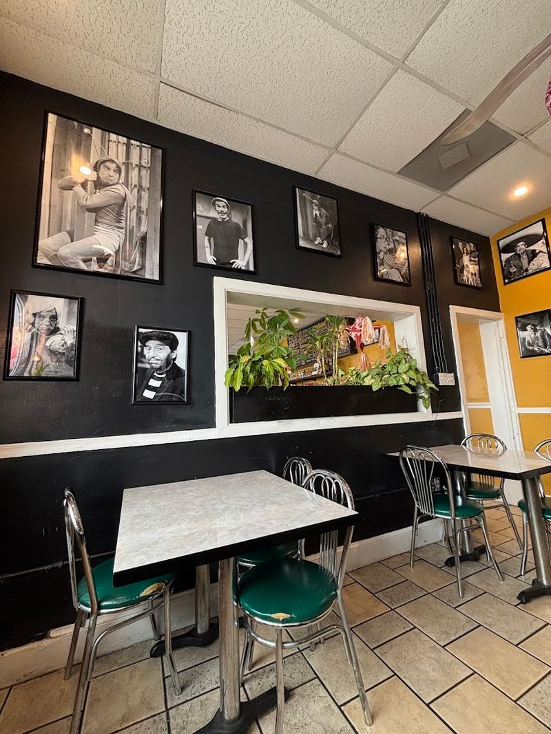The Atmosphere Inside the Dining Room