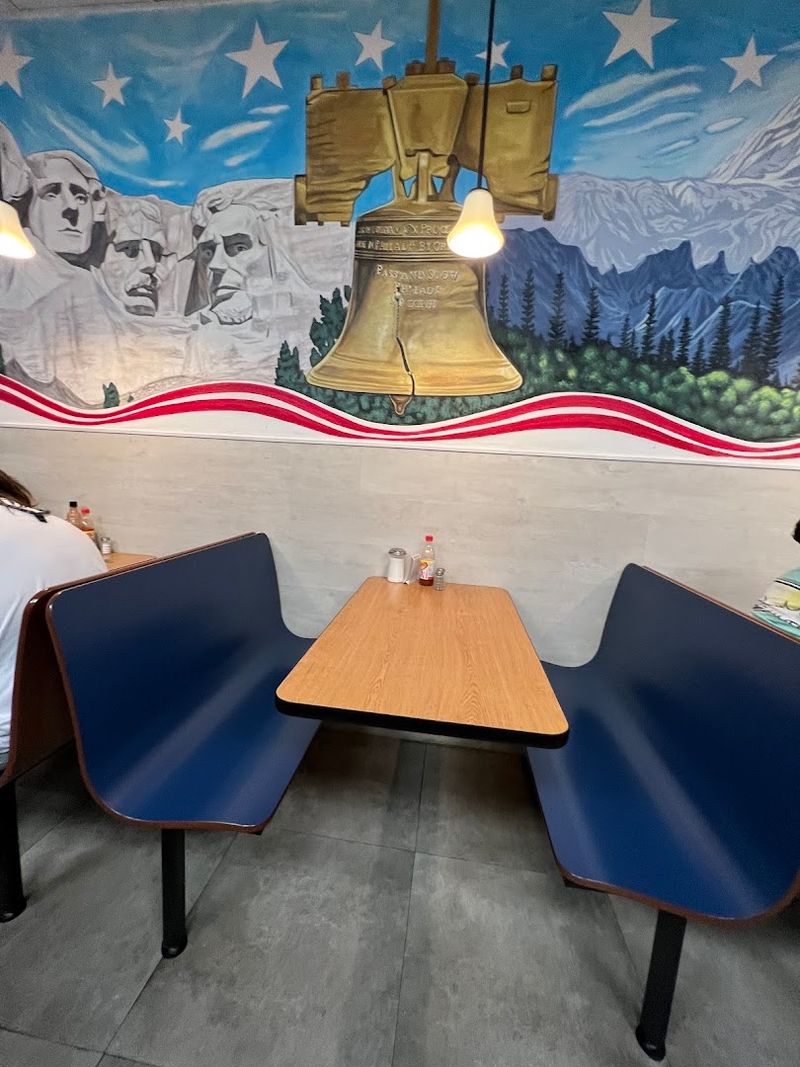 The Atmosphere Inside the Dining Room