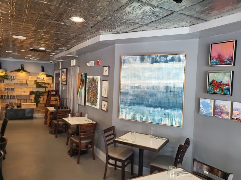The Atmosphere That Turns First-Timers Into Regulars