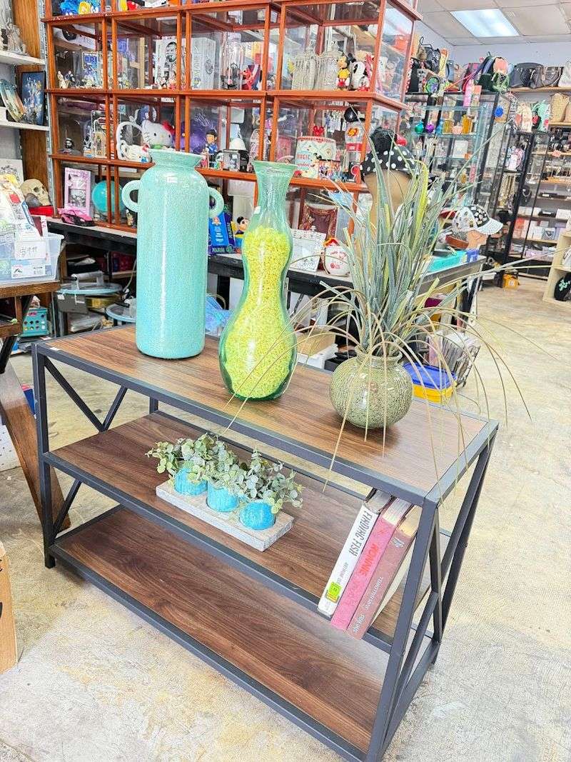 The Atmosphere and Vibe Inside the Store The Atmosphere and Vibe Inside the Store