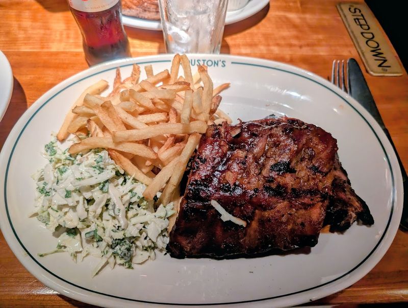 The BBQ Ribs That Earn Standing Ovations The BBQ Ribs That Earn Standing Ovations