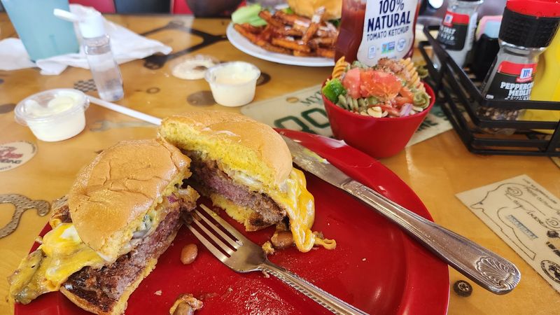The Burgers That Keep People Coming Back The Burgers That Keep People Coming Back