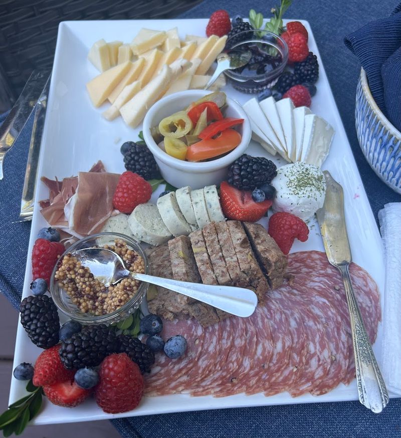 The Charcuterie Board That Deserves Its Own Review