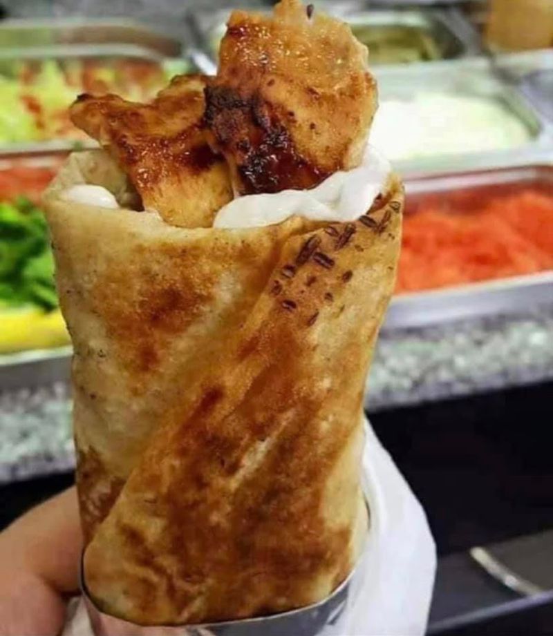 The Chicken Shawarma That Has People Rerouting Their Commutes The Chicken Shawarma That Has People Rerouting Their Commutes