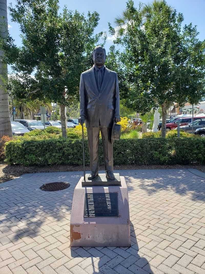 The Circus Statues Hiding in Plain Sight