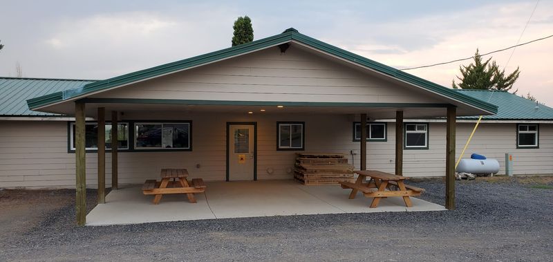 The Country Store and On-Site Amenities