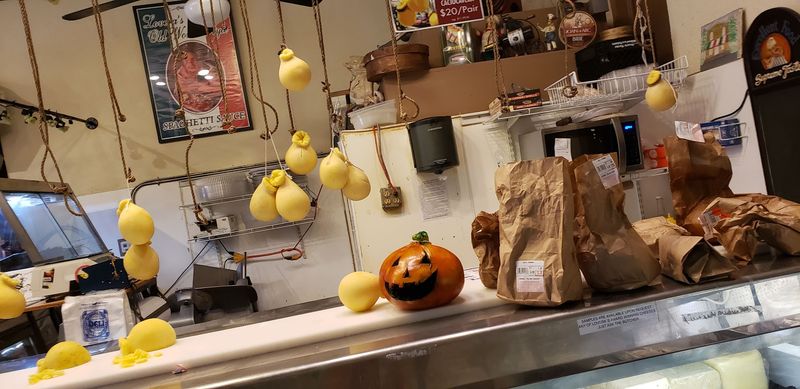 The Deli Counter and Its Legendary Sandwiches The Deli Counter and Its Legendary Sandwiches