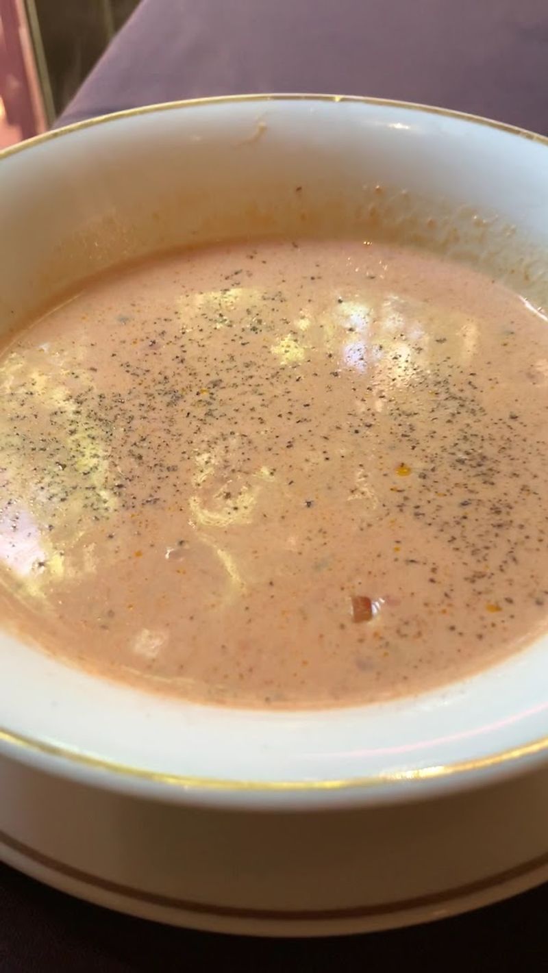 The Famous Tomato Basil Soup That Keeps People Coming Back The Famous Tomato Basil Soup That Keeps People Coming Back
