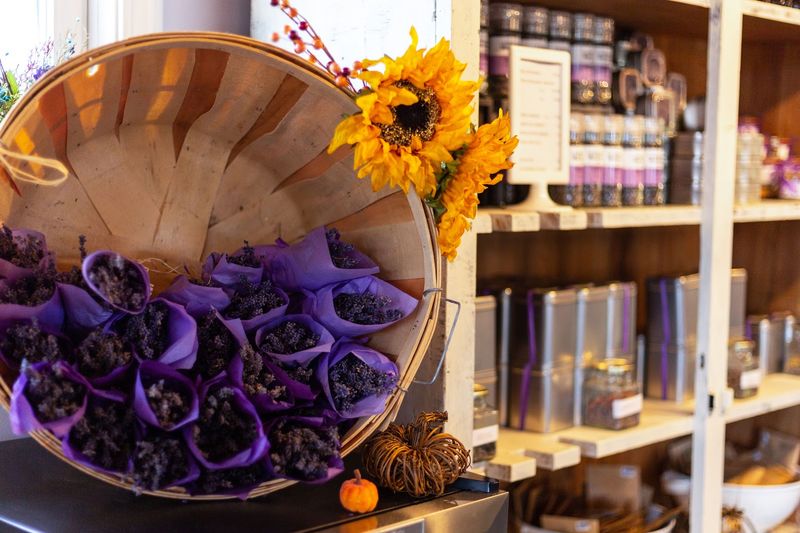 The Farmhouse Boutique: A Shop That Smells Better Than Any Mall The Farmhouse Boutique: A Shop That Smells Better Than Any Mall