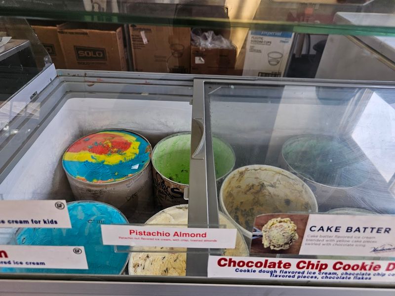 The Flavor Lineup That Stops Travelers in Their Tracks