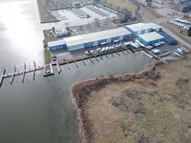 The Fuel Dock That Boaters Actually Get Excited About