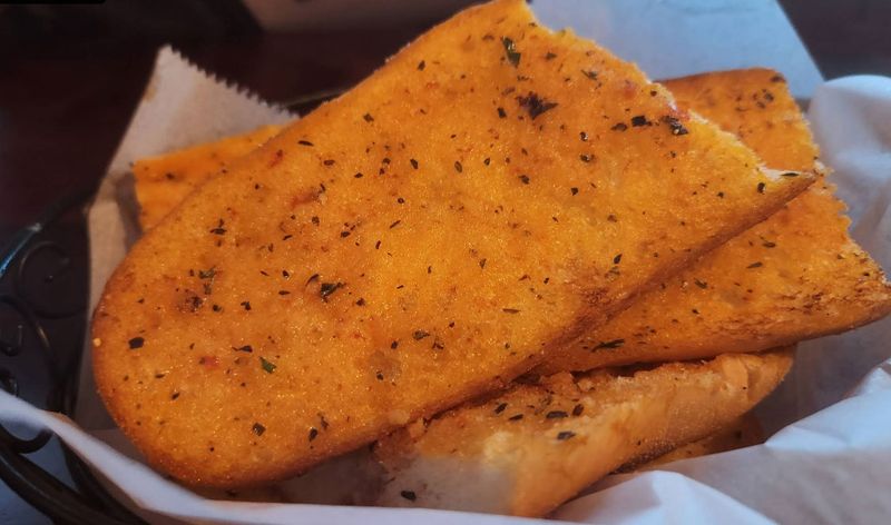The Garlic Bread That Earns Its Own Reputation