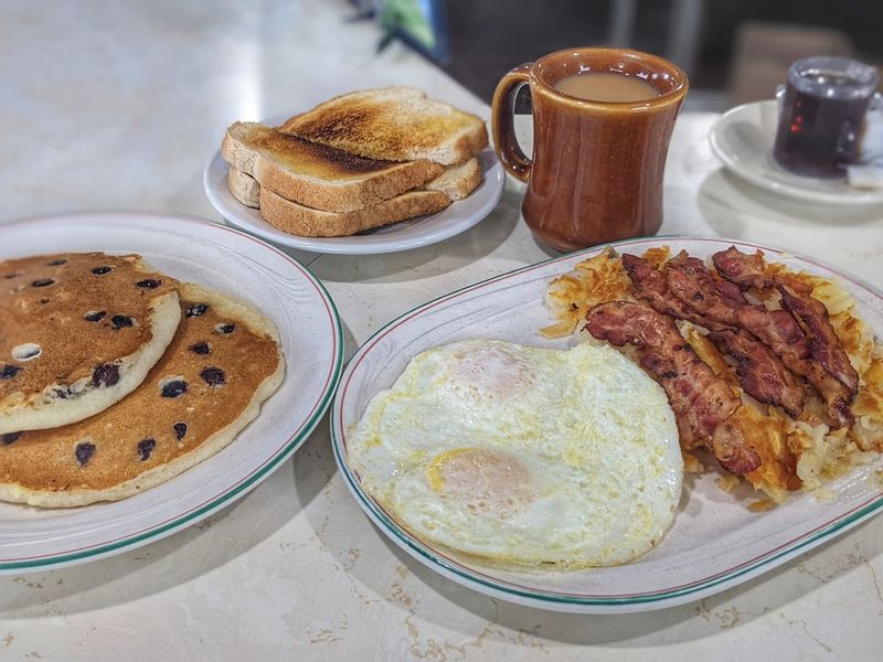 Breakfast That Earns Its Reputation One Plate at a Time
