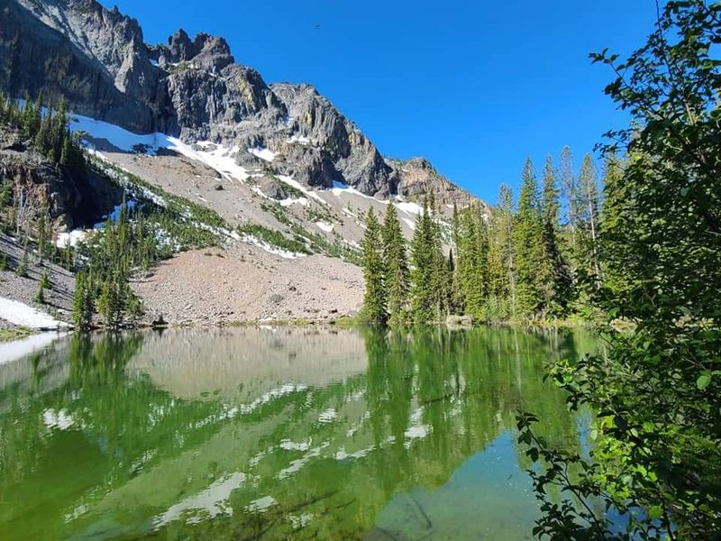 The Hike Up to Strawberry Lake
