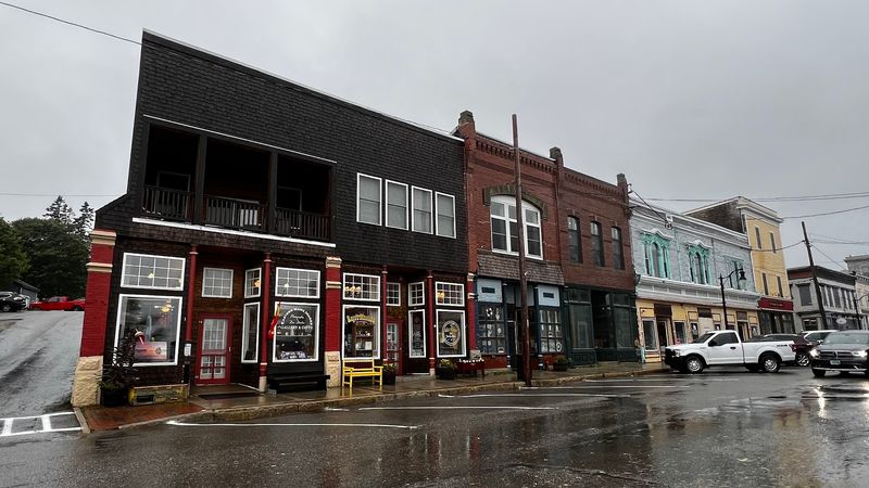The Historic Downtown Waterfront