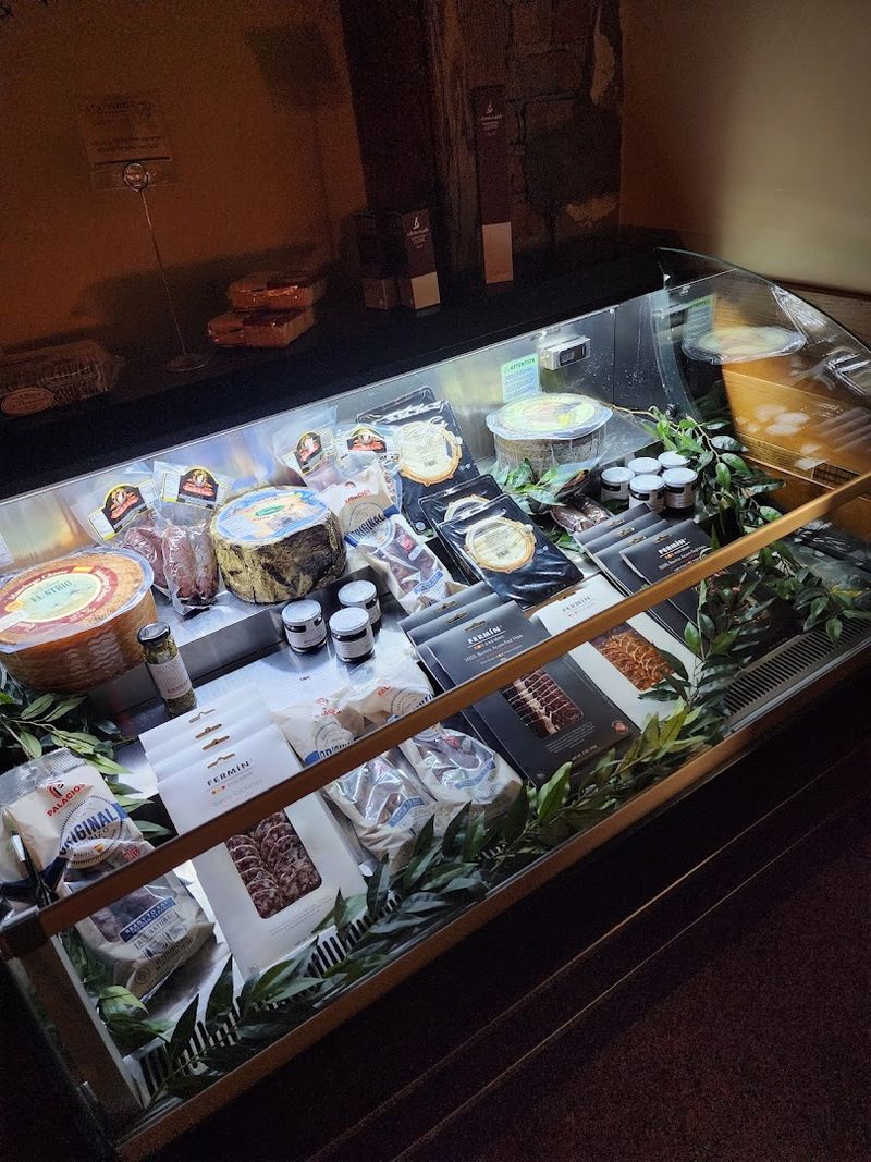 The Mercado Corner That Makes Cata Vino Genuinely Unique