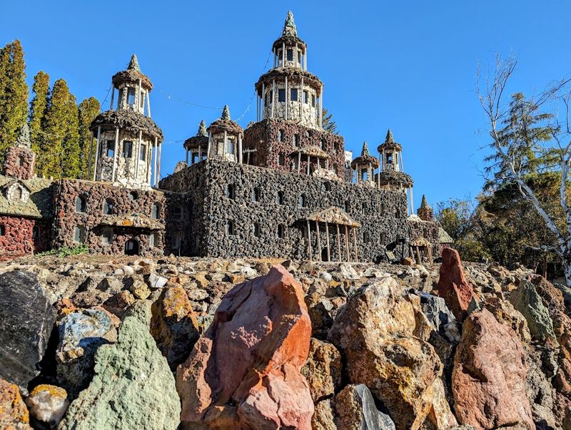 The Miniature Castles and Rock Structures