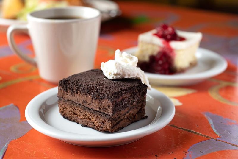 The Mocha Cake That Closes Every Meal The Mocha Cake That Closes Every Meal