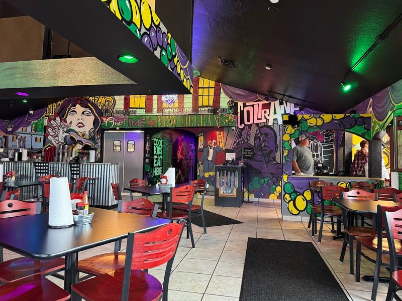The New Orleans Atmosphere That Sets the Mood
