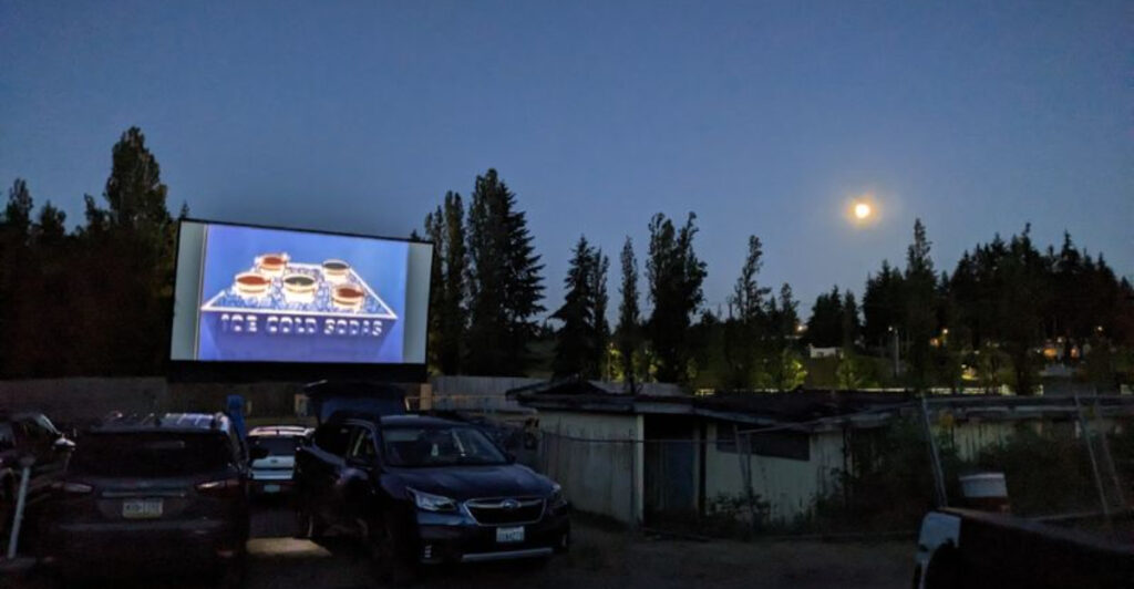 The Old-Fashioned Drive-In Theater in Washington Still Delivering Magic After Dark
