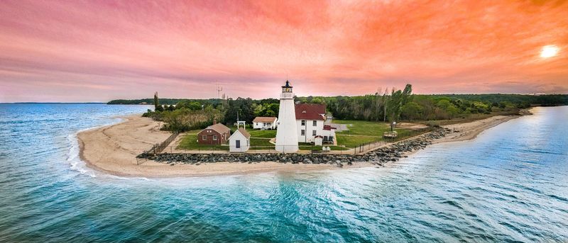 The Only Lighthouse on the Bay Where You Can Sleep Over The Only Lighthouse on the Bay Where You Can Sleep Over