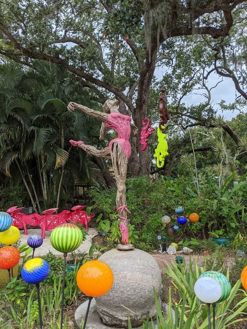 The Outdoor Garden That Earns Its Own Applause