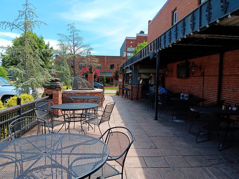 The Outdoor Patio With a Fire Pit The Outdoor Patio With a Fire Pit