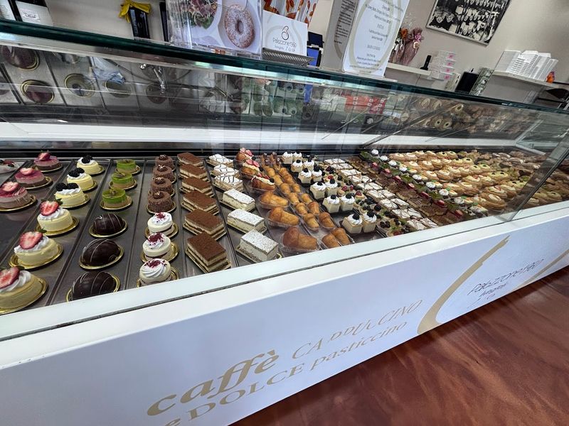 The Pastry Display That Stops People Mid-Step The Pastry Display That Stops People Mid-Step