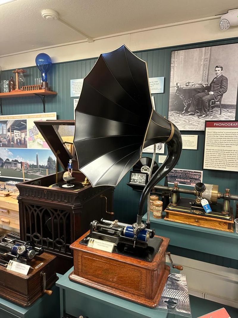 The Phonograph: When Edison Made Sound Repeatable