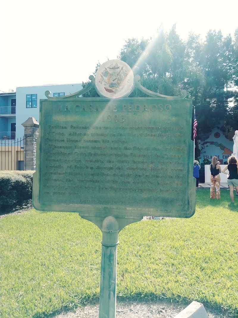 The Remarkable Woman Who Sheltered a Revolutionary