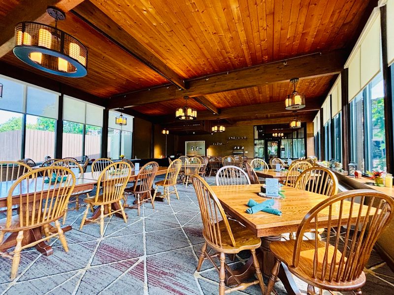 The Restaurant at North Bend State Park, Cairo