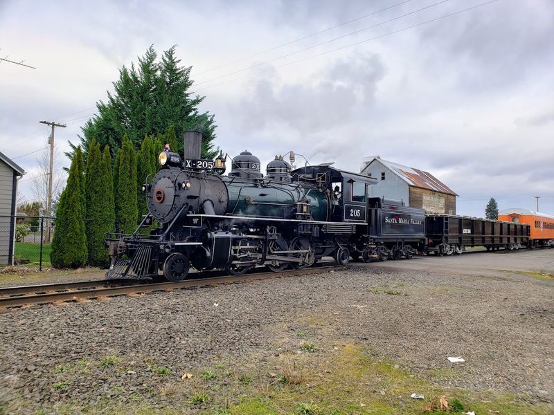 The Scenic Route Along the Santiam River