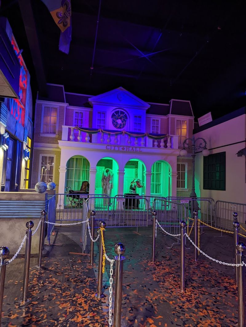 The Set Design That Makes You Forget You Are in a Building The Set Design That Makes You Forget You Are in a Building