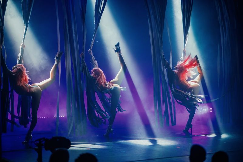The Shows: What Is Actually on Stage