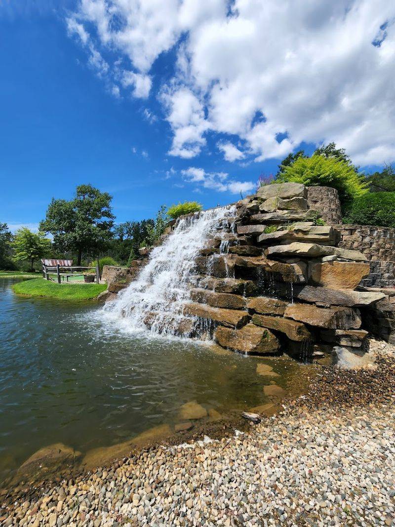 The Silver Lake Location and Its Jaw-Dropping Natural Setting The Silver Lake Location and Its Jaw-Dropping Natural Setting