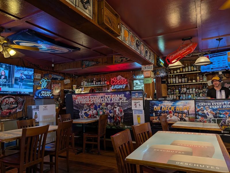 The Sports Bar Atmosphere That Somehow Works