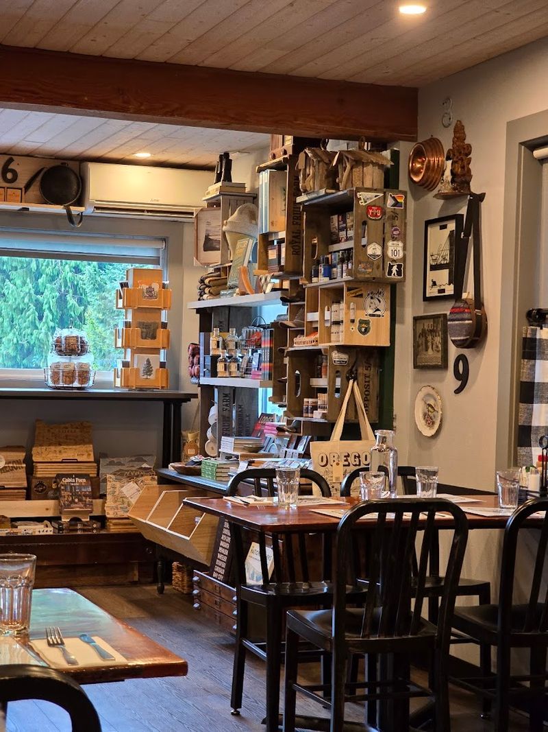 The Staff and Service That Make Regulars Out of Strangers The Staff and Service That Make Regulars Out of Strangers