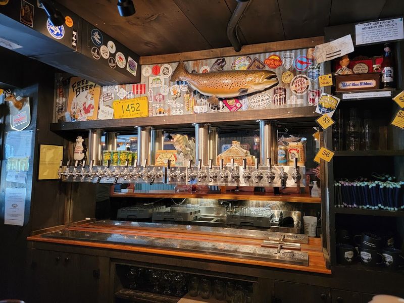 The Taproom Vibe That Keeps People Coming Back