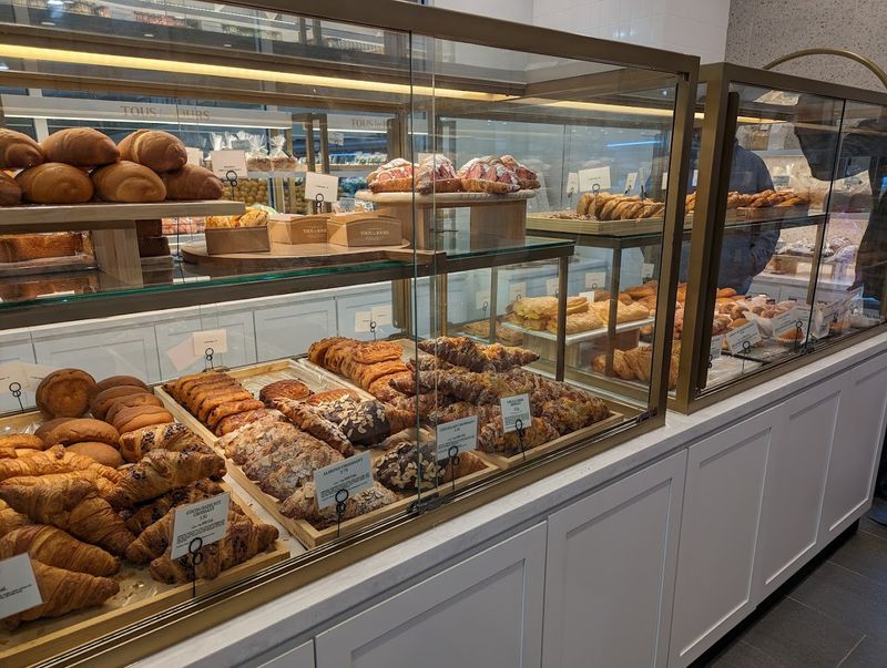 The Tous les Jours Bakery Inside the Store The Tous les Jours Bakery Inside the Store