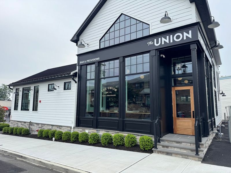 The Union Bar & Provisions, East Rutherford, New Jersey