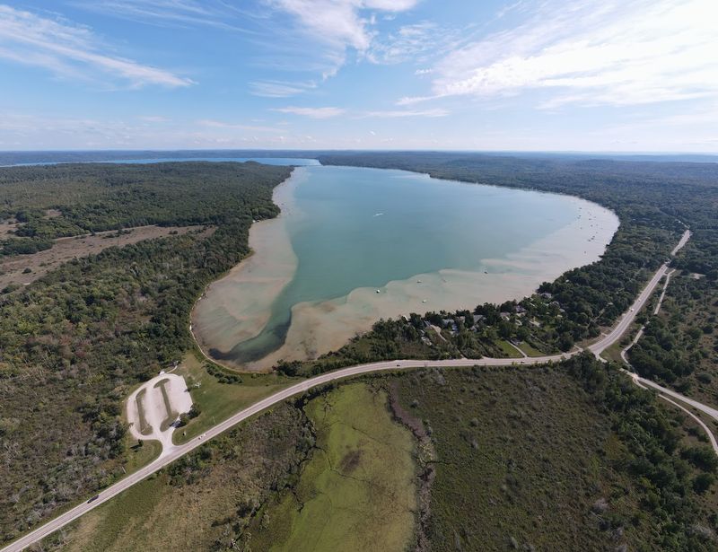 The View Across the Lake That Stops People in Their Tracks