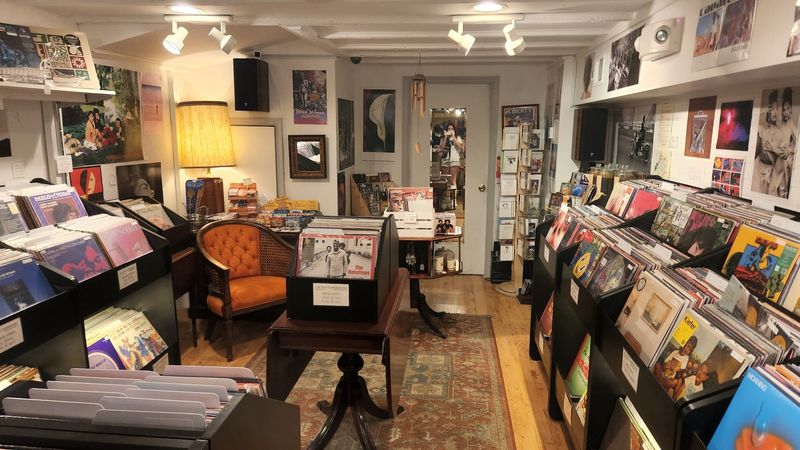 The Vintage Underground Next Door The Vintage Underground Next Door