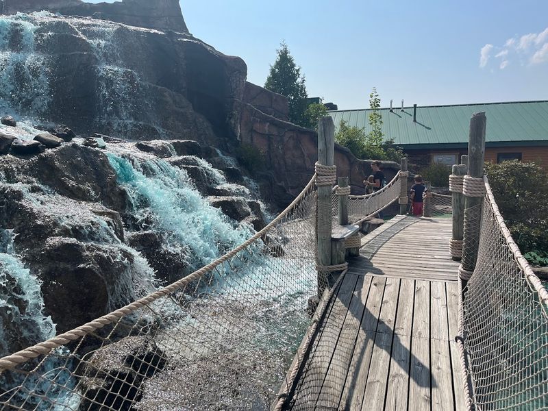 The Waterfalls That Make Every Hole Feel Like a Scene From a Movie
