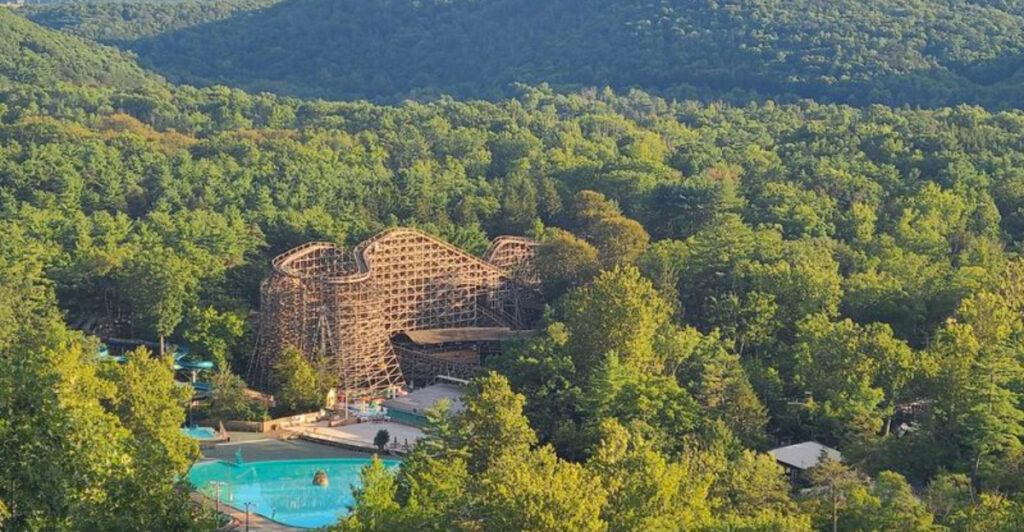 This 100-Year-Old Pennsylvania Amusement Park Still Lets You In for Free