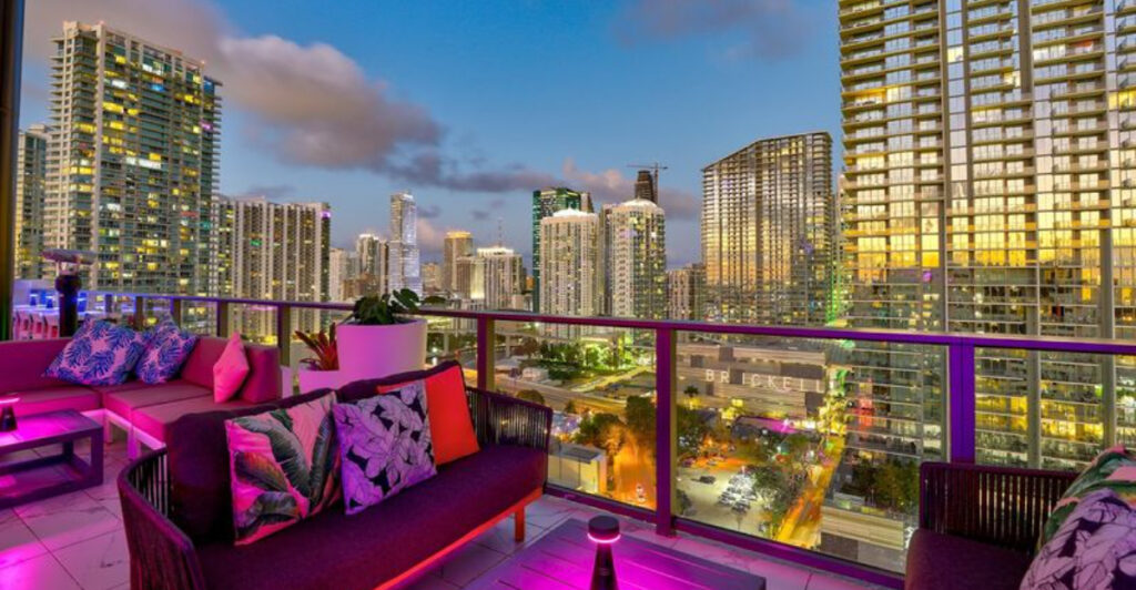 This Brickell Rooftop Lets You Sip Cocktails High Above Miami’s Skyline