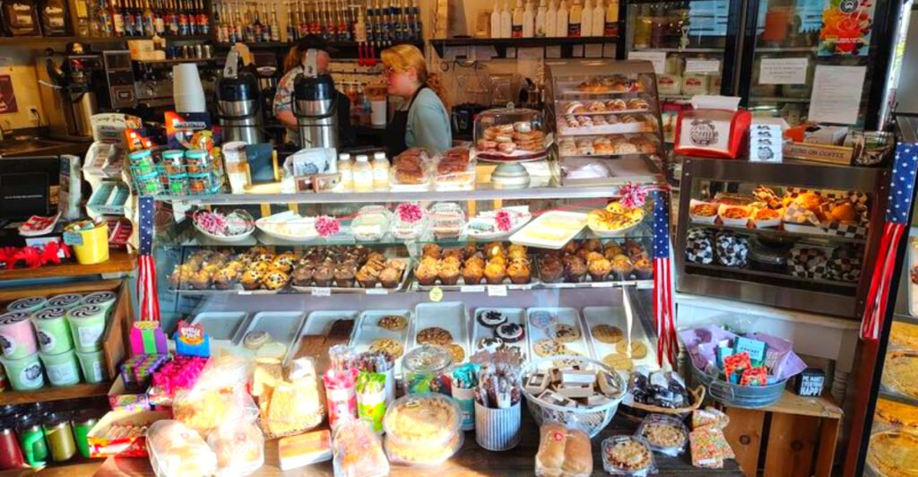 This Cozy Michigan Coffee Shop Feels Like a Cabin Retreat – With Jumbo Cookies and Creative Lattes
