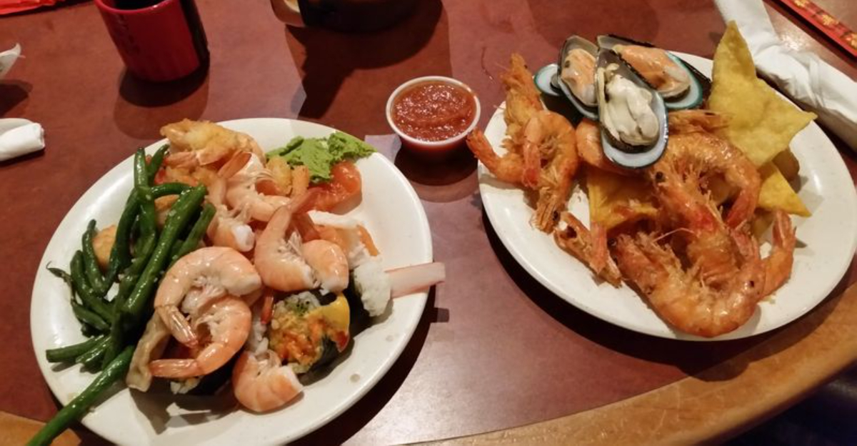 This Famous Florida Buffet Is So Good Fans Plan Road Trips Just to Eat Here
