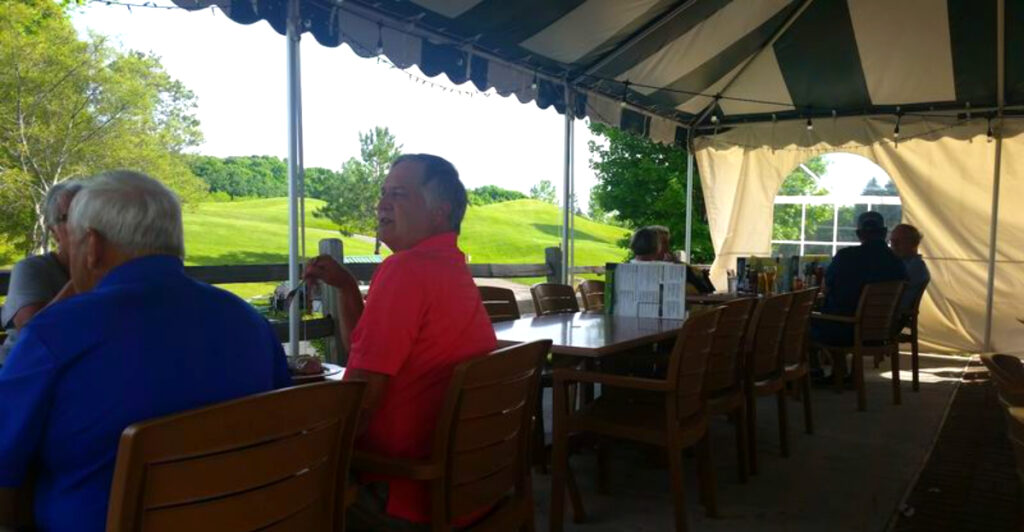 This Hidden Northern Michigan Restaurant Has Wood-Fired Pizza, Seared Ahi Tuna, and Stunning Golf Course Views